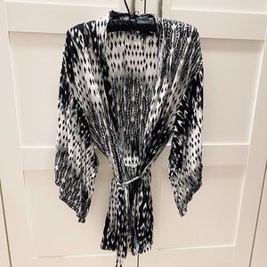 Elegant black/white Josie wrap robe.